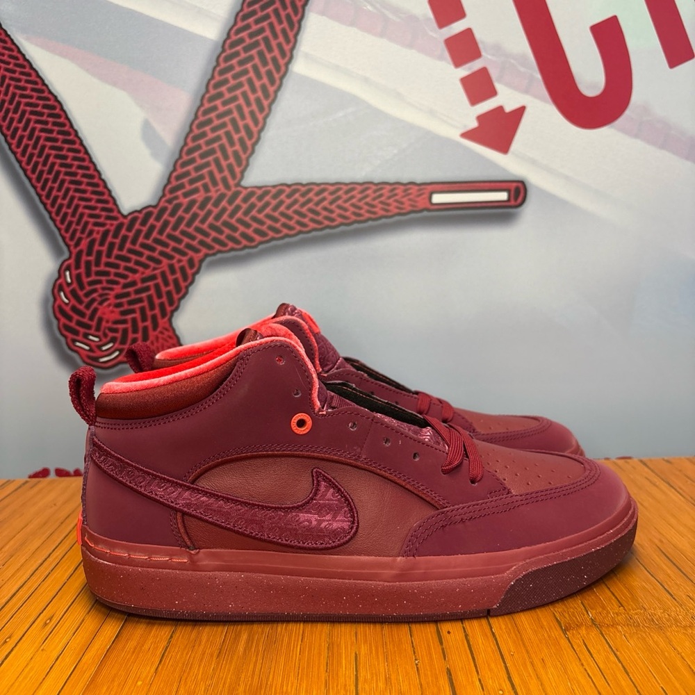 Nike SB React Leo Premium Dark Red Skate Shoes Men’s Size 10 NEW